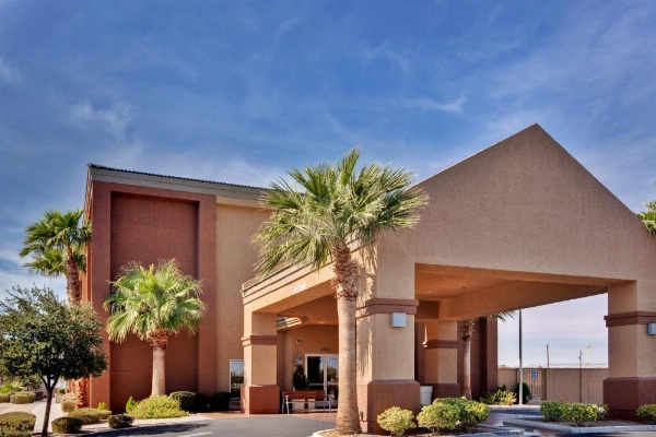 Holiday Inn Express Las Vegas-Nellis image 21